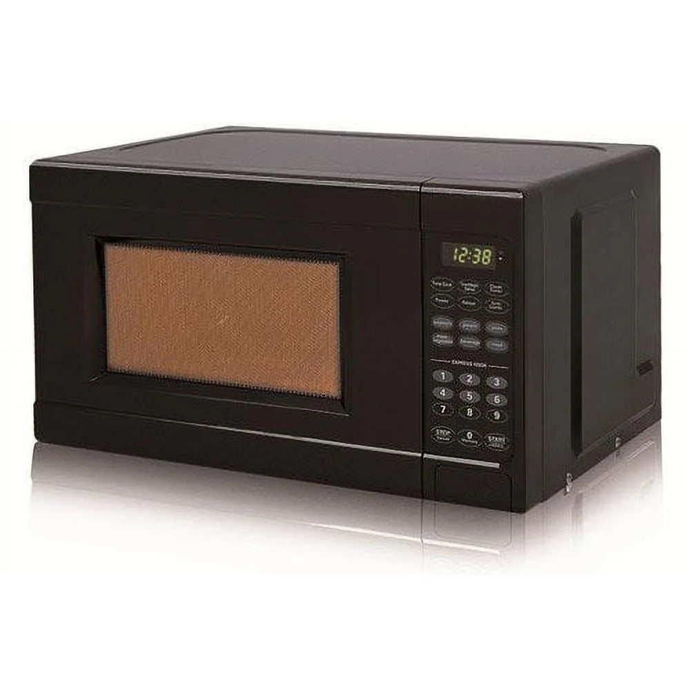 Black & Decker EM720CPI-PMB Countertop Microwave in Black, 700-Watt Power and 0.7-Cubic-Foot Capacity